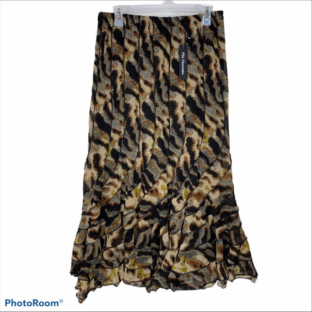 MIX NOUVEAU NY Tiered Ruffled Animal Print Pull On Long Midi Skirt